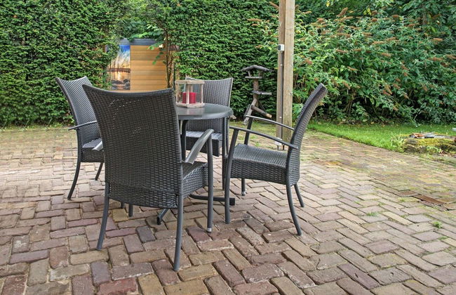 Picturesque Holiday Home in Oldenzaal With Jacuzzi - Foto 38