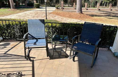 Roomy Retreat - Photo 14