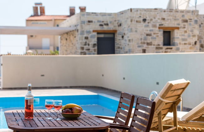 Elmara Luxury Villa 1 - Next to the Beach - Foto 4