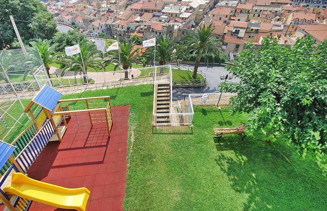 Holiday Flat in Pretty Residence With Communal Pool in Pietra Ligure - Foto 31