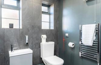 Dovedale Manor 8 Bedrooms - Photo 18