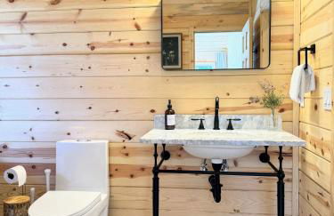 Log Cabin w/ pool, spa, game room, sleeps 20 - Foto 39