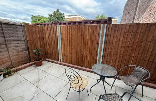 Ground Floor Apartment with Private Garden - Near Victoria Park - Foto 20