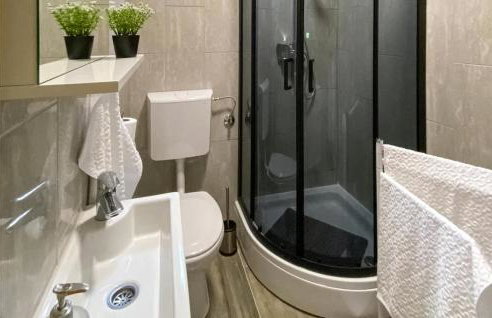Awesome Apartment In Gornje Rastane - Foto 37
