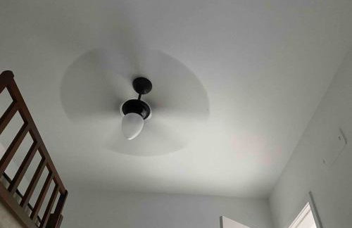 Lindo Ap - CENTRO- piscina, churrasqueira gourmet, maquina lava e seca e wifi roupas cama - Foto 16