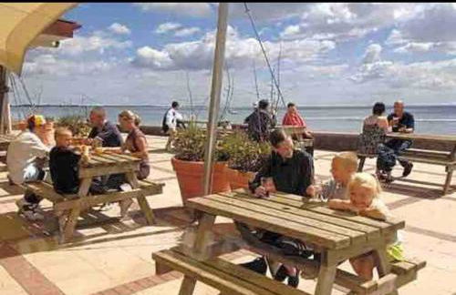 Rohannah Luxe Coastal Escape, Cooper Beach East Mersea - Foto 19