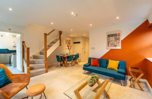 4 Bed House - Cheltenham & Gloucester - Sleeps 8 - Foto 3