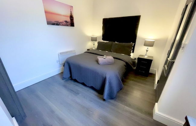 Albert Luxury Hottub and Jacuzzi Apartments - Photo 1