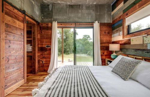 Artisan Cabin with Beautiful Decor and a Classic Fire Pit near Austin, Texas - Foto 31