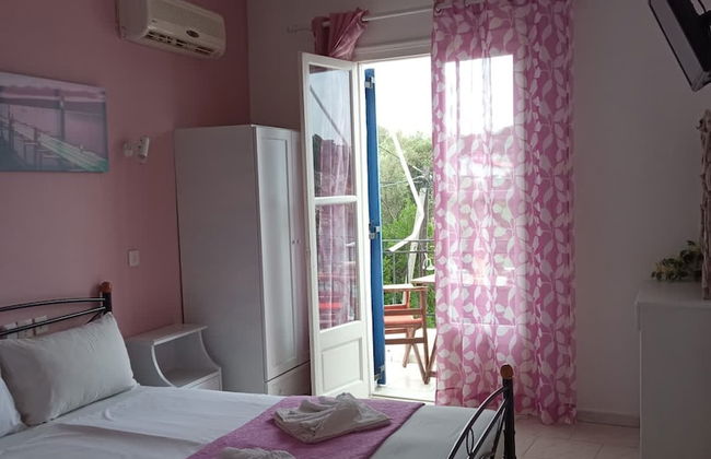 Alonnisos Beachfront Getaway - Cozy Summer Gem - Foto 7