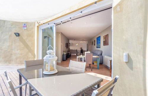 Casa Mar Blava con piscina comunitaria junto Barcelona Centro - Foto 5