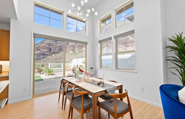 Ocean Views, Modern New Build, Yard 10min to Beach Ocean Escape by Avantstay - Foto 14