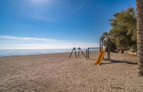 Beautiful Apartment In Castell De Ferro - Foto 8