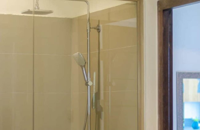 Luxurious Yacht View Apt w Balcony at Famous Handelskade - Foto 16