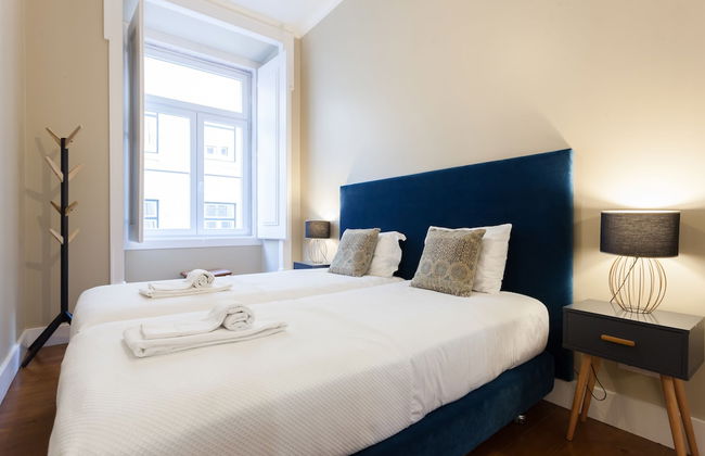 Baixa Vintage Three-Bedroom Apartment - by LU Holidays - Photo 4