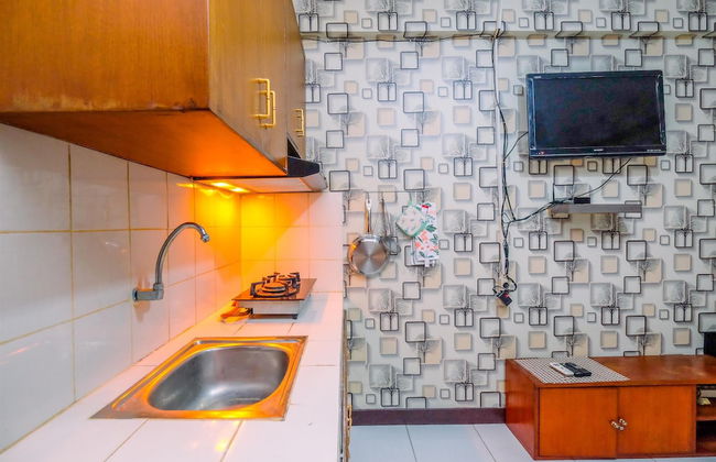 Comfortable and Tidy 2BR Lagoon Bekasi Town Square Apartment - Foto 7