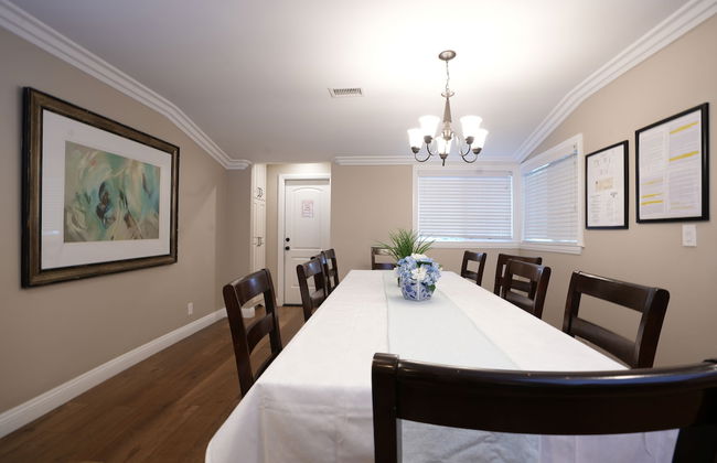 Upscale 6 Bed, 5 Ba, New Pool W/jacuzzi, 1/2 Mile Walk to Disney - Foto 13