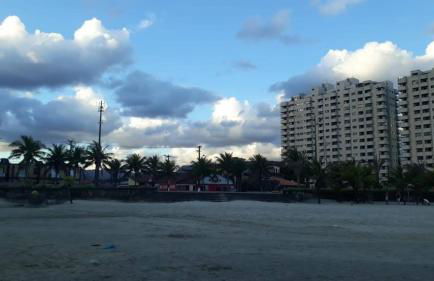 Casa para relaxar perto do mar, a 300 metros da Praia - Foto 31