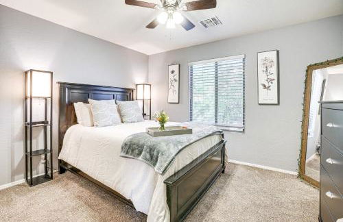 half Mi to Lake Family Home with Hot Tub in Goodyear - Foto 27