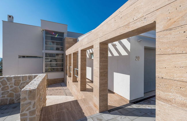 Luxurious Villa in Kozino With Fenced Garden - Photo 34