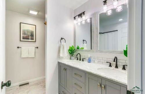 Pine Peak Cottage - Quiet Luxury in the Mountains of Bryce Resort - Foto 11