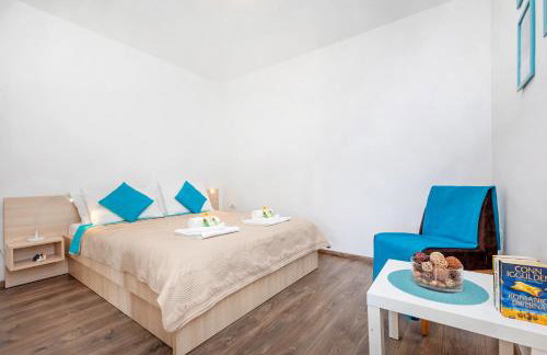 Apartmani D & J with Heated Pool & Stunning Sea View - Photo 103