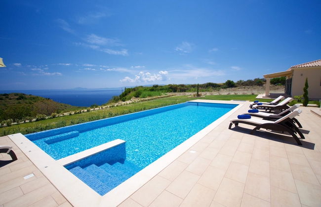 Villa Aglaia in Mavrata - Photo 1