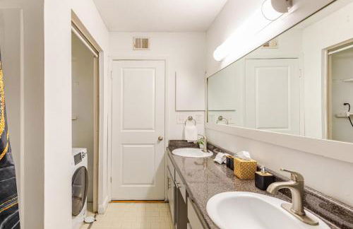 Quiet 2 BR APT - Near Hospitals - Free WiFi - Foto 32