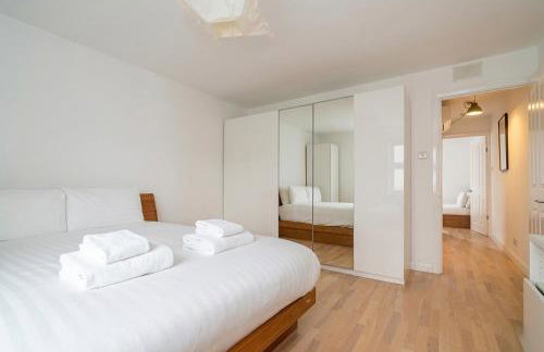 Canal View House - 2BR with Garden & Parking - Foto 10