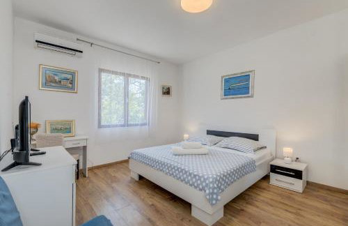 Meje seafront suite - Photo 5