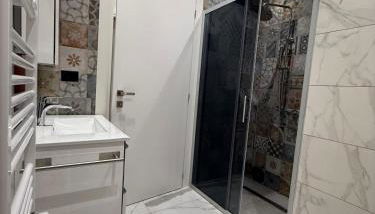 Destina Apartments - Foto 2, towels, Shower