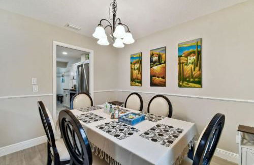 Red Royalty Pool, King Bed, Yard - Foto 16