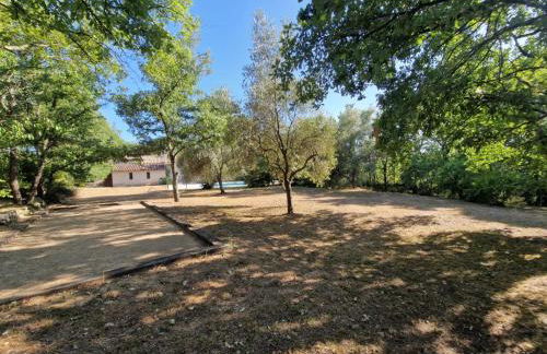 logement entier en pleine nature avec jardin terrasse tennis pétanque piscine - Foto 3