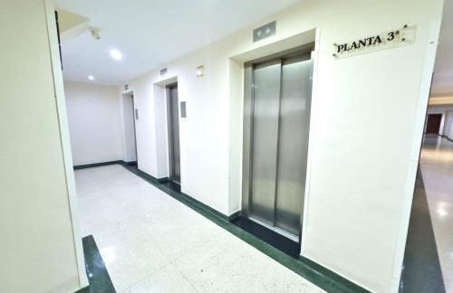 Boho Chic Apt, Frontline Sea & Paseo Views - Photo 26