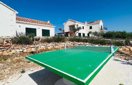 Villa Luisa Pucisca - 2 Häuser, 6 Schlafzimmer Insel Brac - Pool, Grill, Kamin, Tischtennis, Boccia - Foto 9