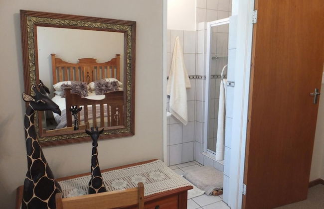 Sandy's Place - Photo 17