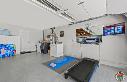 The Splash Society-Pool, Spa, Games, and Vibes - Photo 47