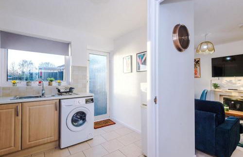 2Bed Bungalow, Free Netflix, Prime, Disney, WiFi, Private Parking - Foto 27