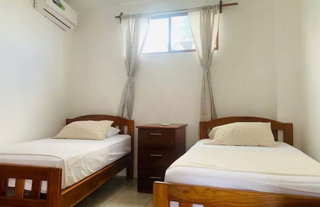 Del mar del Galapagos - Photo 33