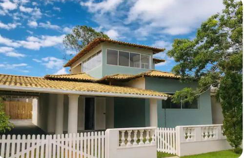 Casa Ampla com Piscina e Churrasqueira - Foto 1