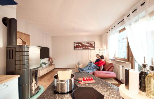 Stadtnestl Apartment Sterzing - Alpines Hideaway mit Kamin & Garten - Foto 19