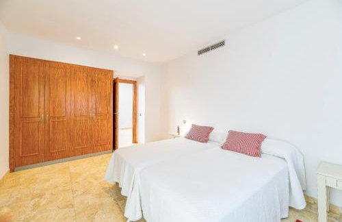 Preciosa villa con piscina, jardín y vistas al mar WIFI - Foto 42