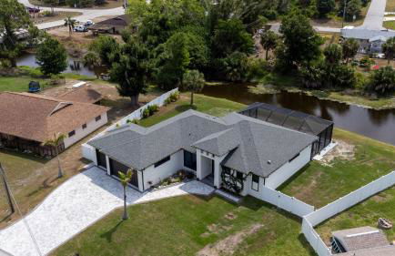 The perfect retreat with canal view - Foto 22