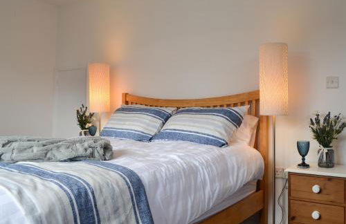 Sea Breezes - Photo 10