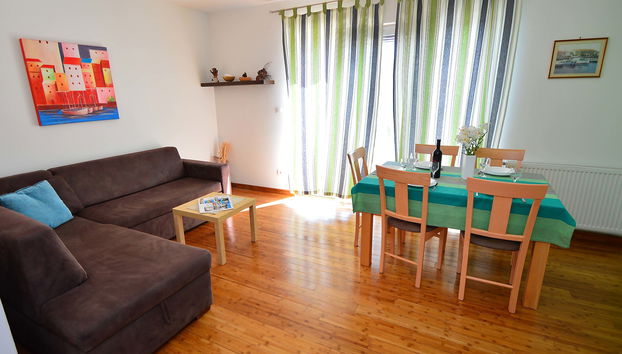 Cvita - Foto 3, Inside other