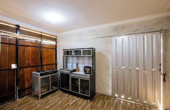 Villa New D'Bamboo by Plesirhatiyogja - Foto 8