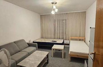 Zentralgelegene Wohnung im EG - Foto 10