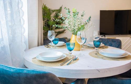 Duerme junto a la Plaza de Toros de Granada. - Foto 11