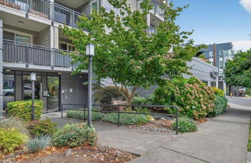 Free Parking - City Views - Near Attractions - Foto 30