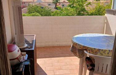 2 pièces terrasse 39m2 à 500m de la plage - Foto 1